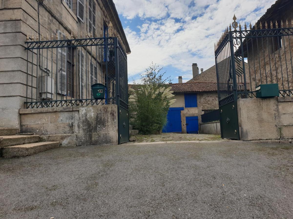 Le Chateau Chateauponsac Екстер'єр фото